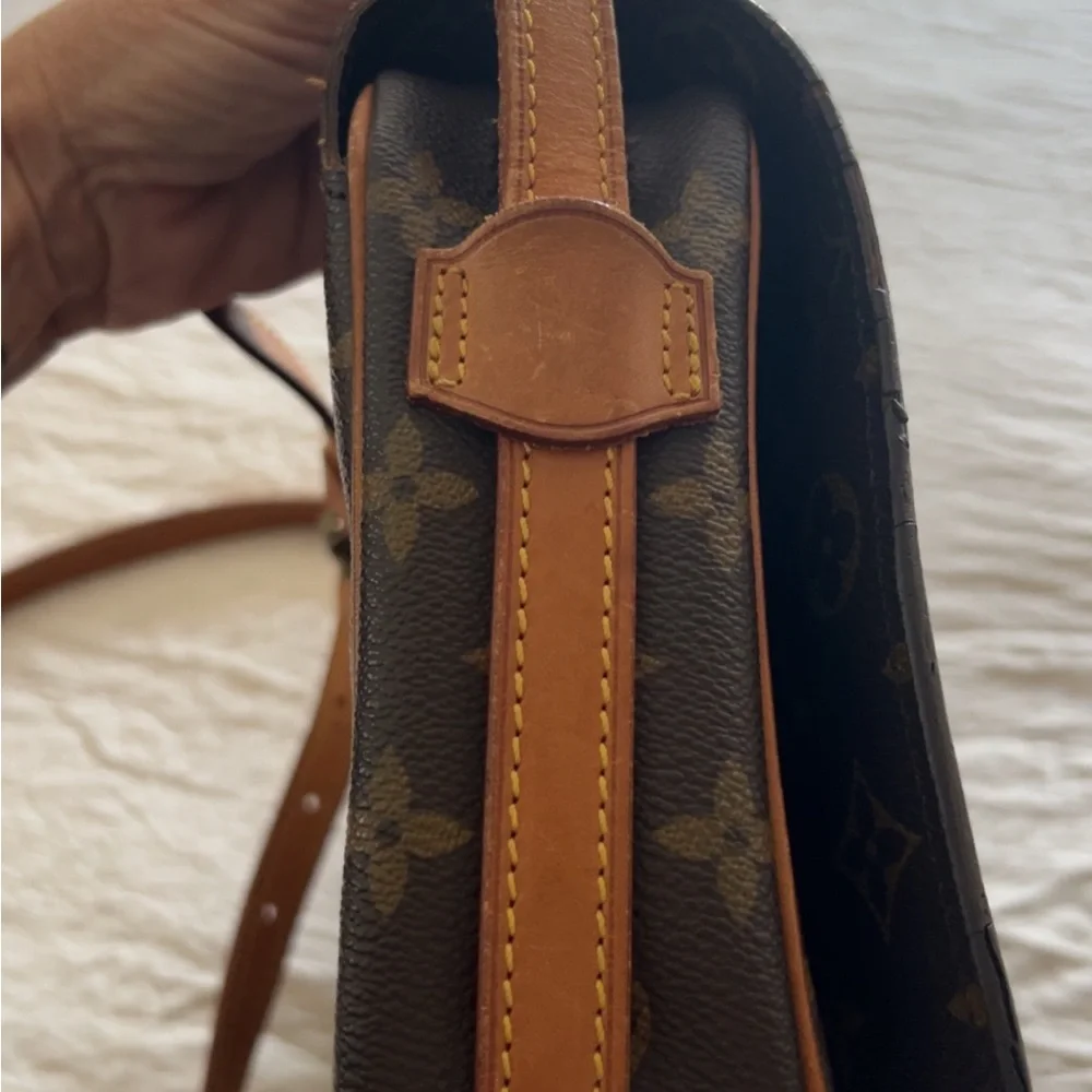 Louis Vuitton Saint Germain 27 Monogram Brown Crossbody Bag - Picture 4 of 12